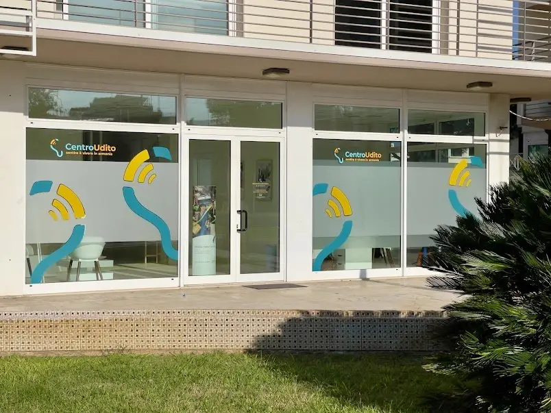 Esterno della sede Centro Udito di Versilia · Pietrasanta